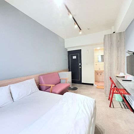 Fengjia Gift Box Homestay ไถจง ภายนอก รูปภาพ