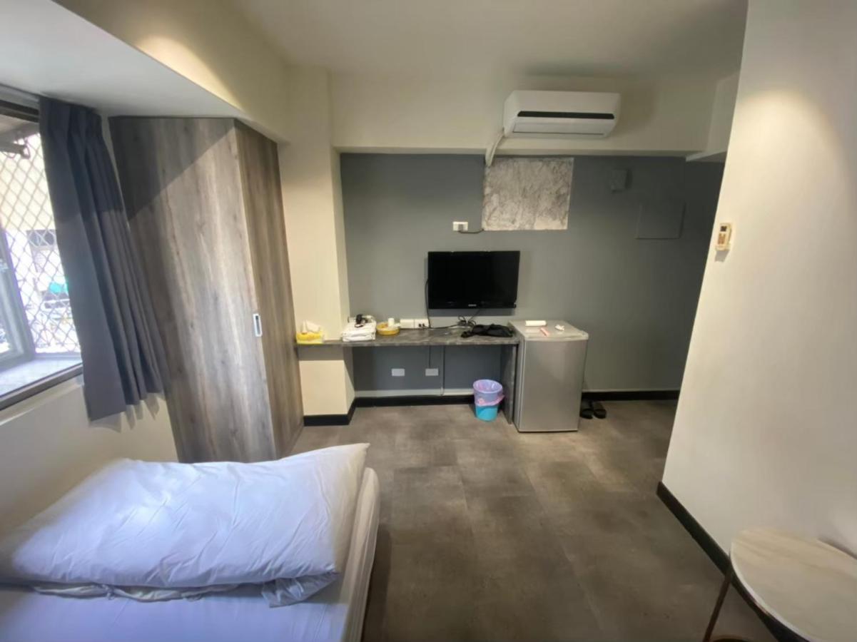 Fengjia Gift Box Homestay ไถจง ภายนอก รูปภาพ