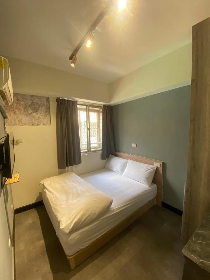 Fengjia Gift Box Homestay ไถจง ภายนอก รูปภาพ