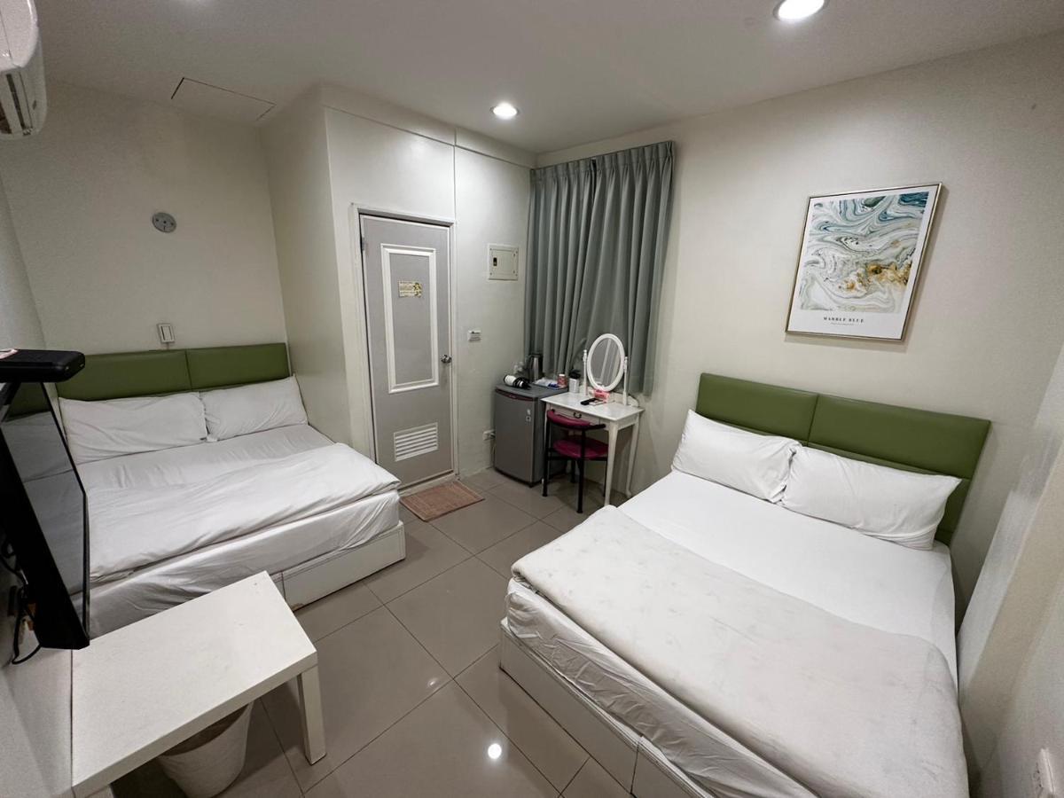 Fengjia Gift Box Homestay ไถจง ภายนอก รูปภาพ