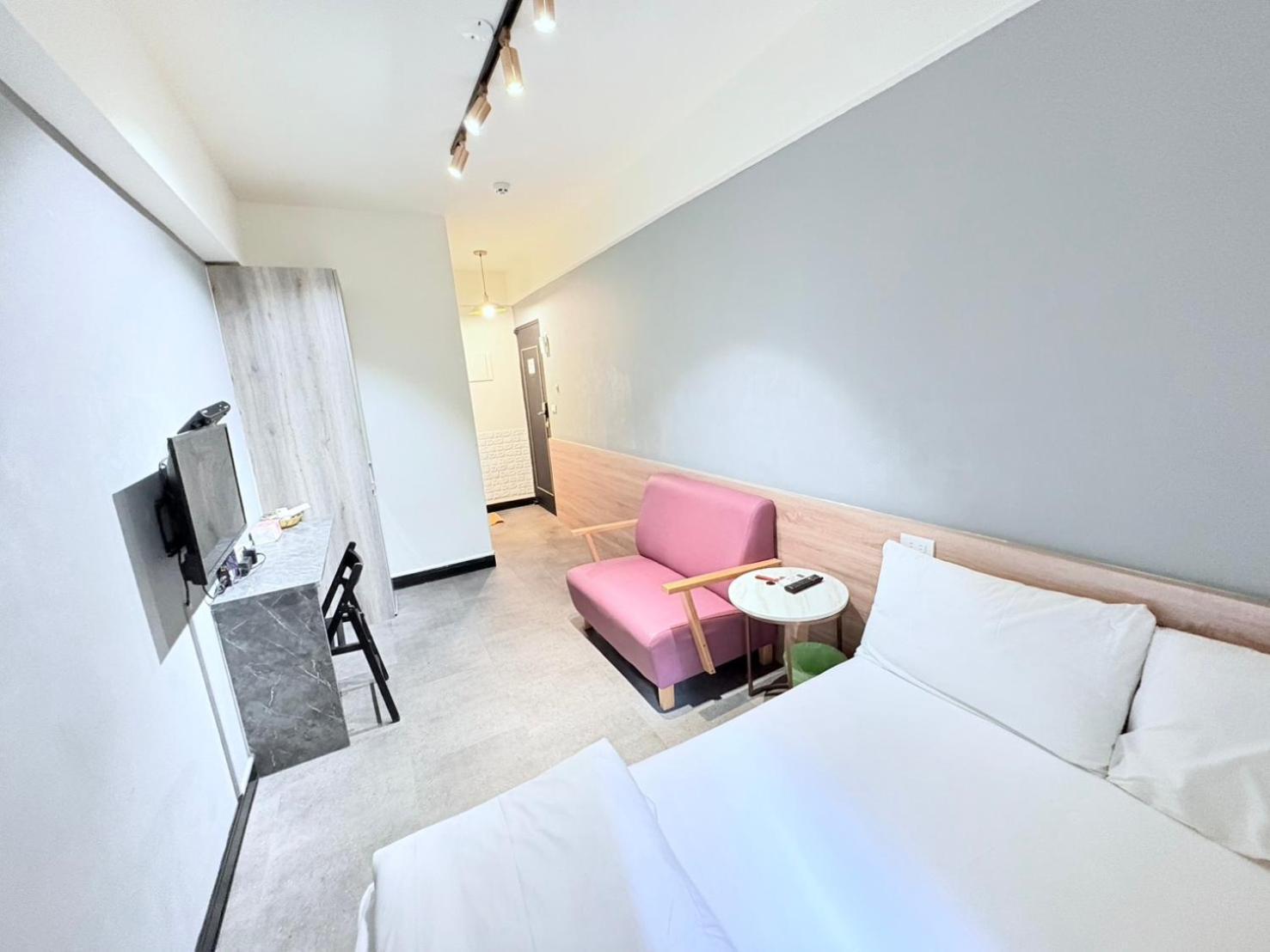 Fengjia Gift Box Homestay ไถจง ภายนอก รูปภาพ