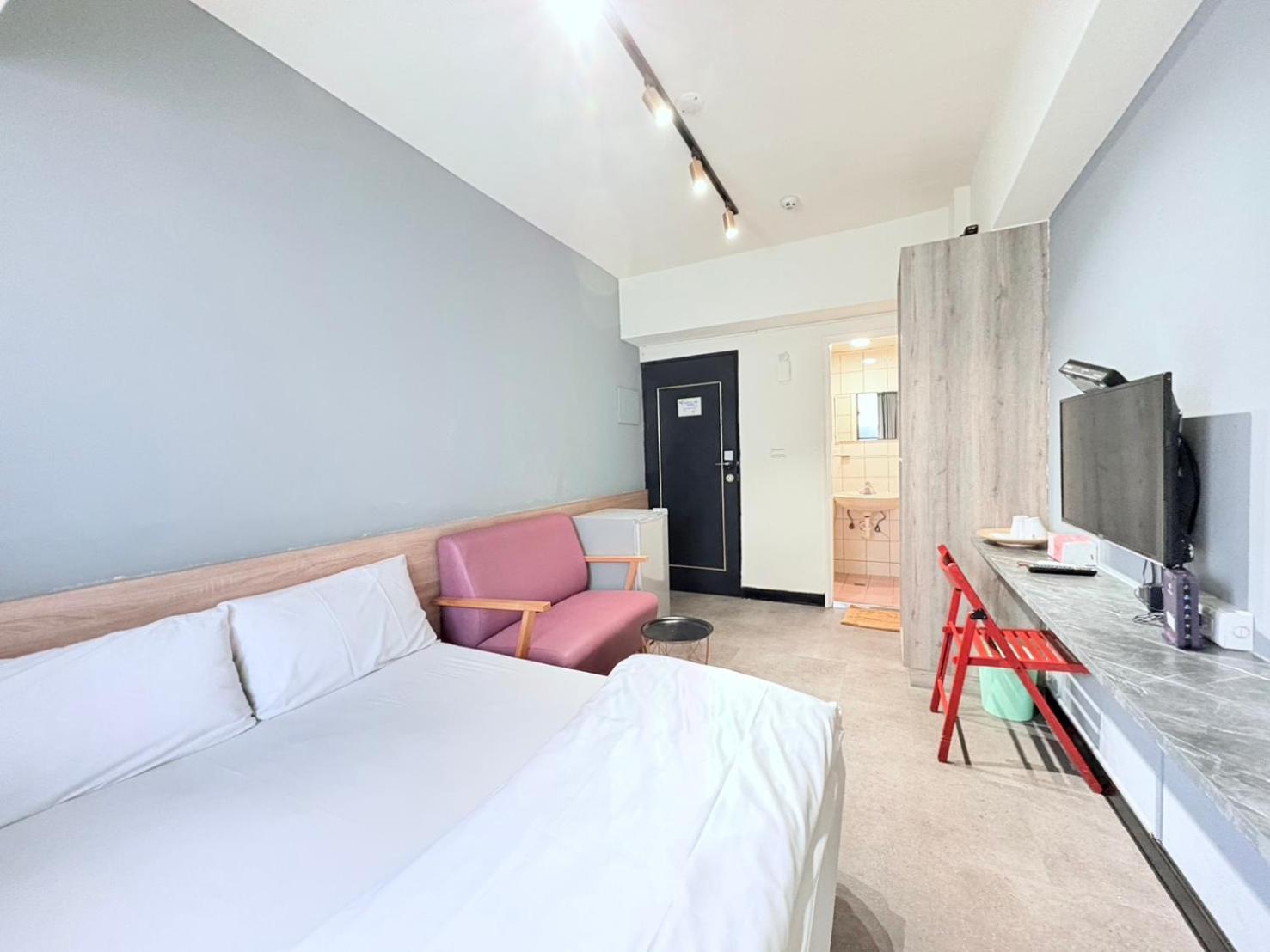 Fengjia Gift Box Homestay ไถจง ภายนอก รูปภาพ
