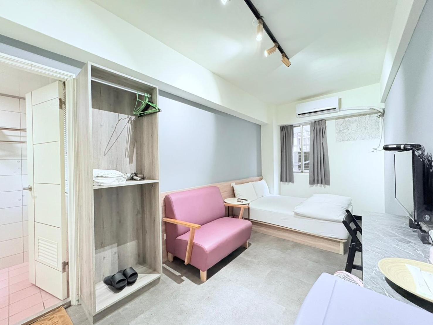 Fengjia Gift Box Homestay ไถจง ภายนอก รูปภาพ