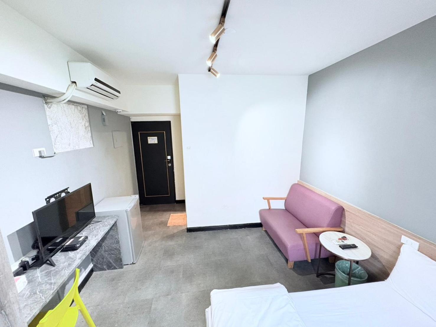 Fengjia Gift Box Homestay ไถจง ภายนอก รูปภาพ