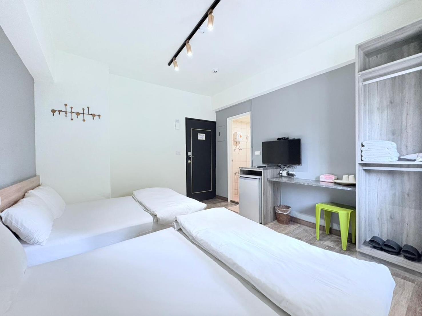 Fengjia Gift Box Homestay ไถจง ภายนอก รูปภาพ
